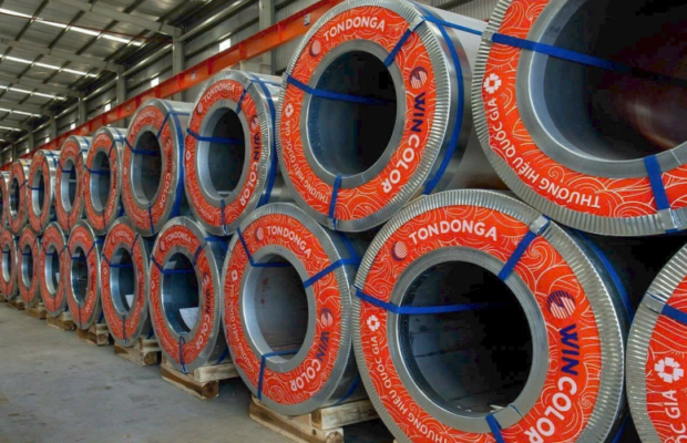 Sản phẩm này không chỉ có lớp mạ chống ăn mòn và rỉ sét mà còn được tích hợp công nghệ cách nhiệt tiên tiến