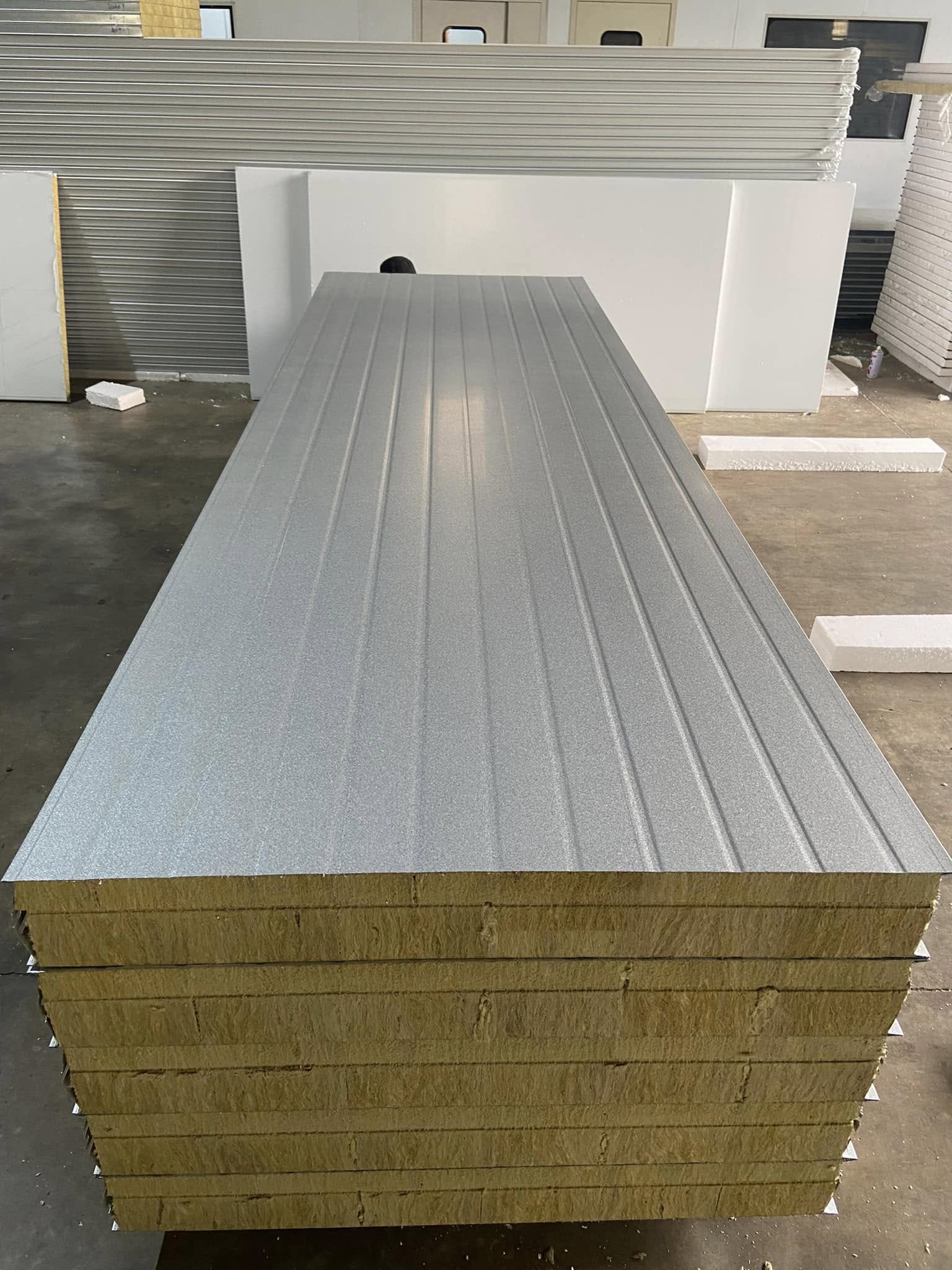 GIÁ PANEL BÔNG KHOÁNG ROCKWOOL GIÁ PANEL BÔNG KHOÁNG ROCKWOOL