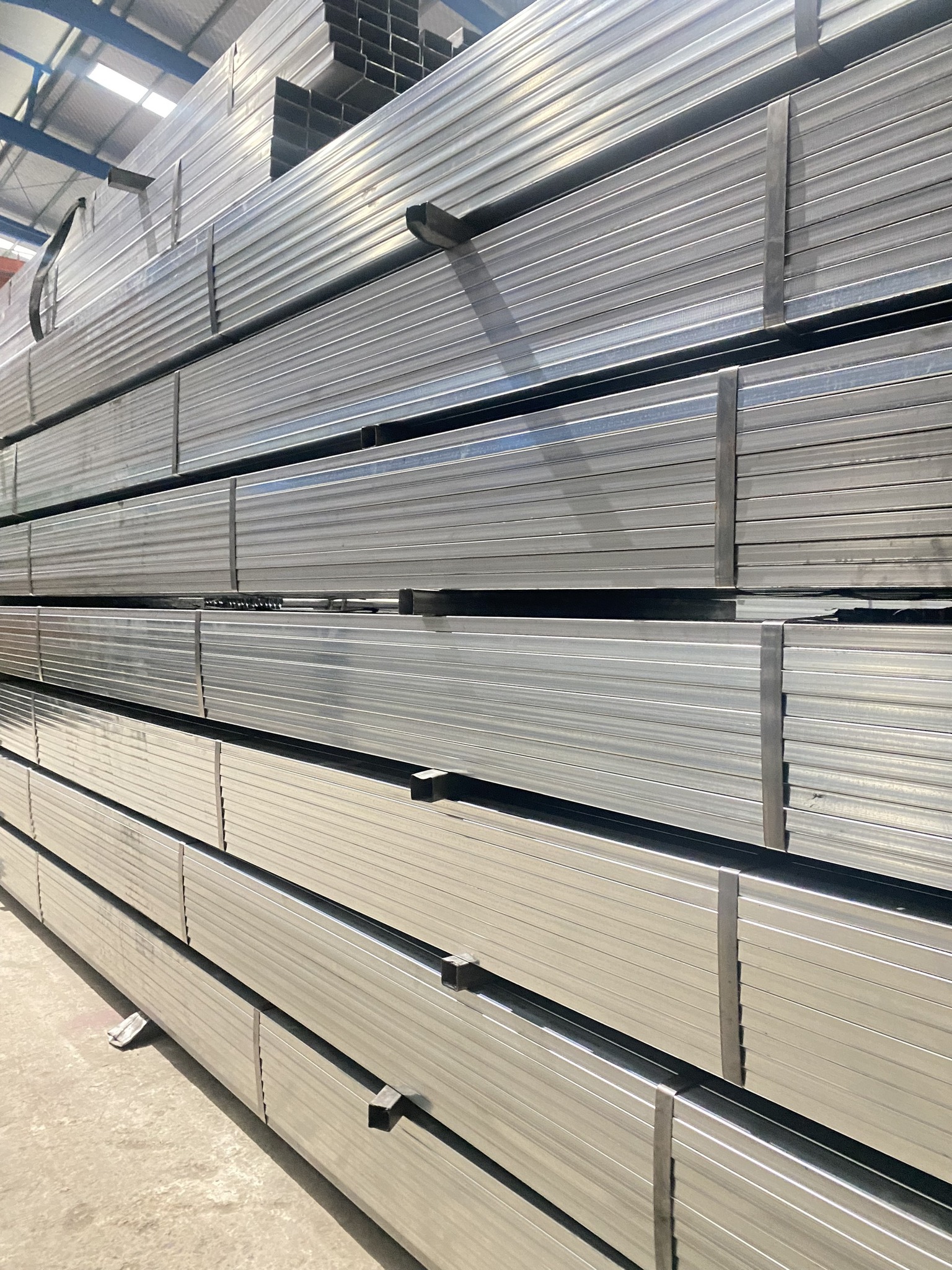 thép hộp 20x20 3 thép hộp 20x20
