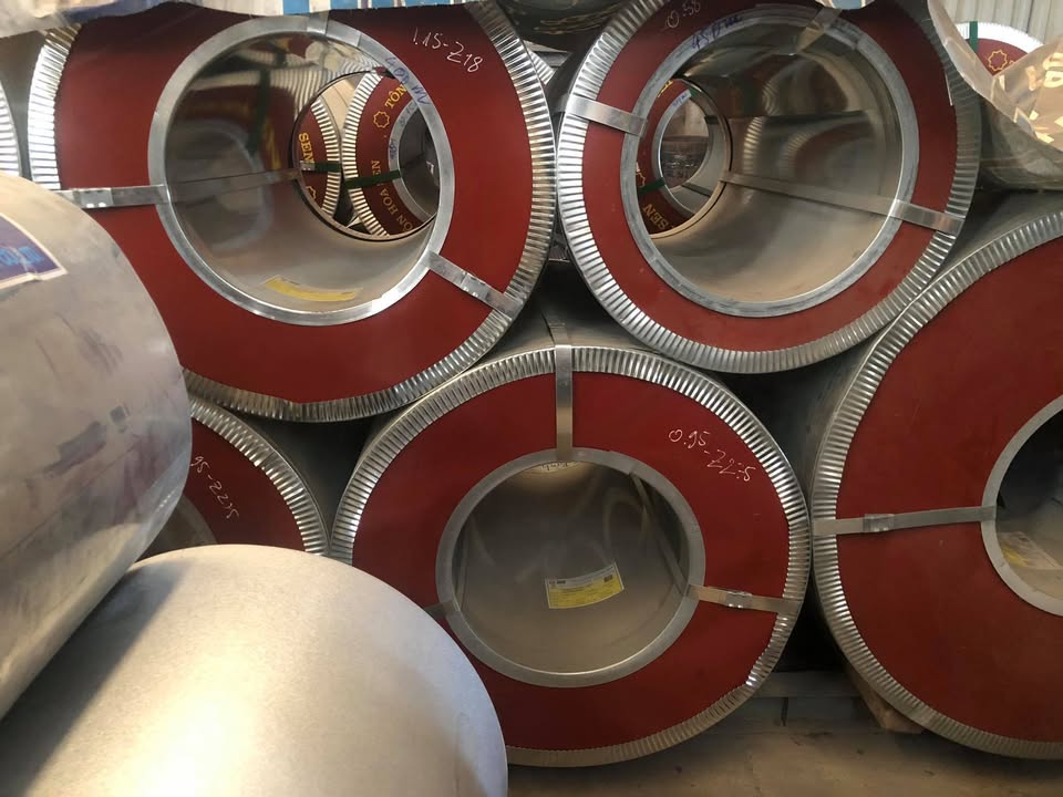 Những ưu điểm vượt trội của tôn kẽm Phương Nam