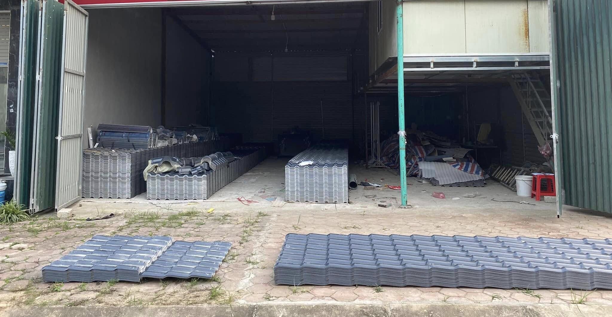 Giá ngói nhựa PVC 4 lớp đầu năm 2025 giao động bao nhiêu tại khu vực TP.HCM