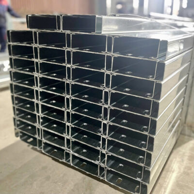Xà gồ C100 là một trong những vật liệu quan trọng trong ngành xây dựng