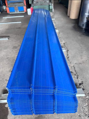 Tôn Cliplock 945 có độ chính xác cao, dễ dàng lắp đặt và tối ưu hóa chi phí khung mái.