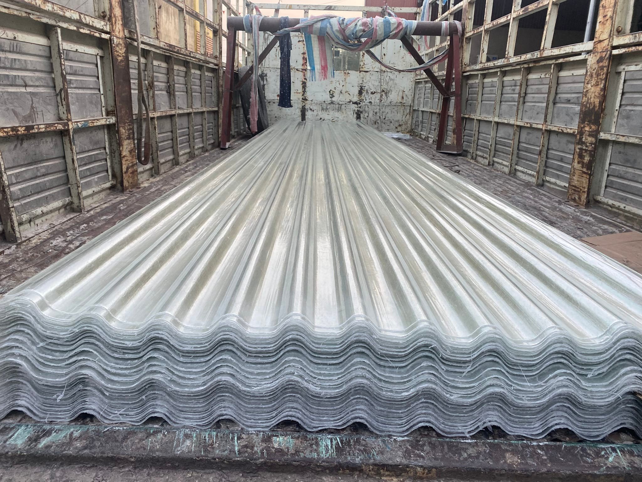 tôn nhựa lấy sáng 11 sóng tôn nhựa lấy sáng 11 sóng
