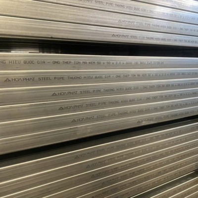 Sắt hộp mạ kẽm 40×80 Hòa Phát là sản phẩm thép hộp cao cấp, được sản xuất theo công nghệ hiện đại