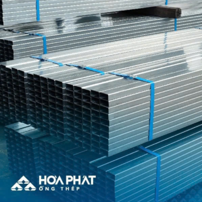 Kiểm tra bề mặt trước khi đưa vào thi công, đảm bảo không trầy xước lớp mạ kẽm.
