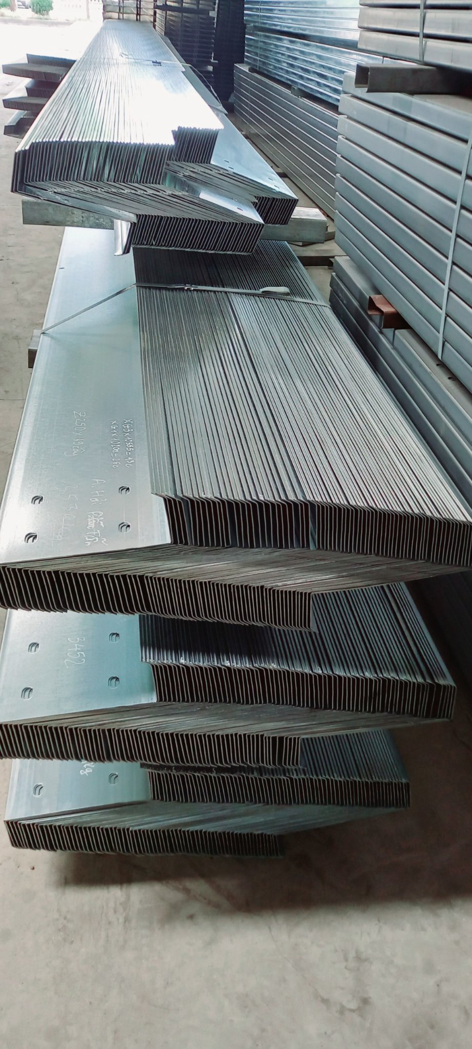 xà gồ Z 2 xà gồ z