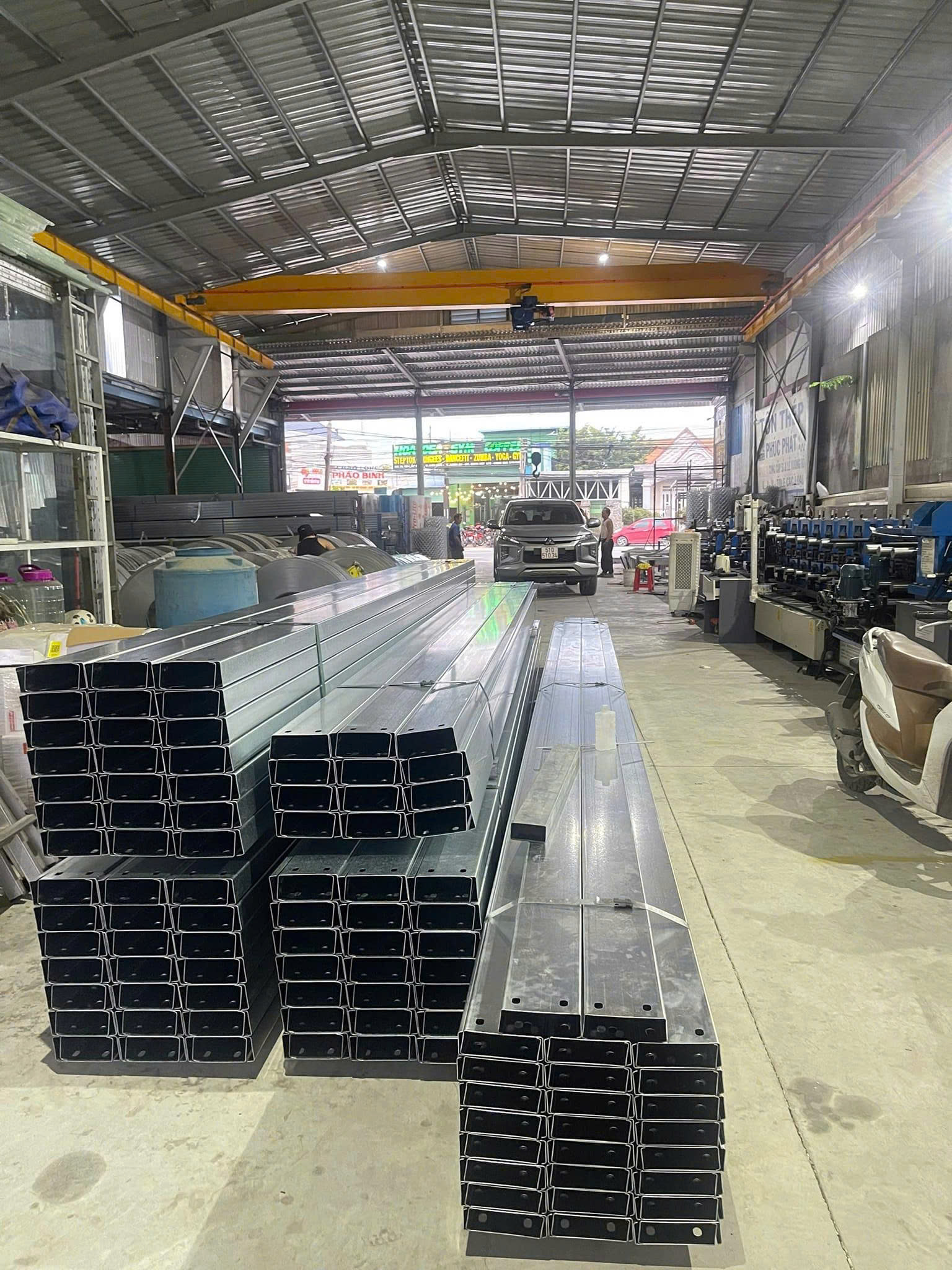 Xà gồ C Xà gồ C