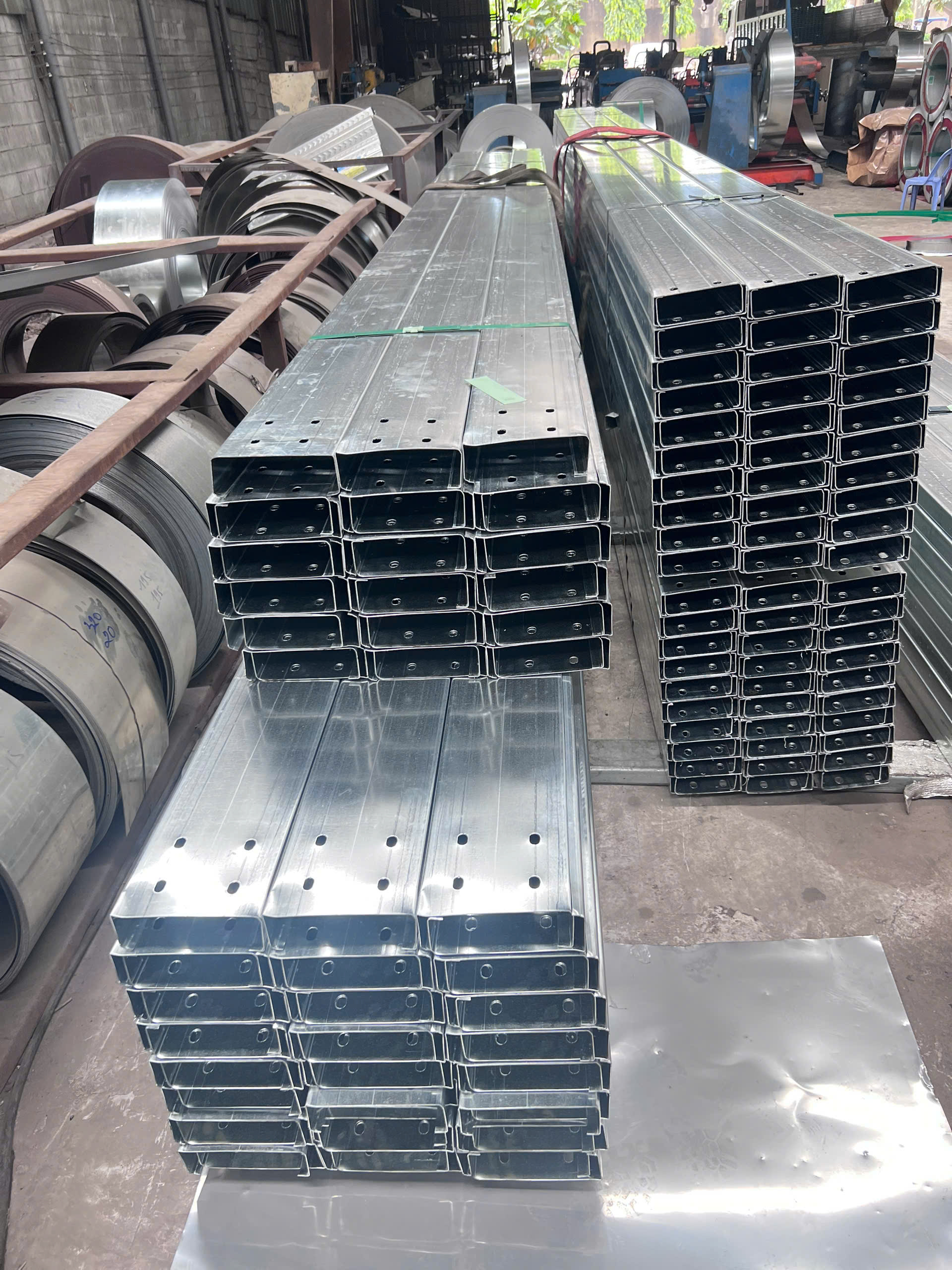 Bảng giá xà gồ C250x50x2mm